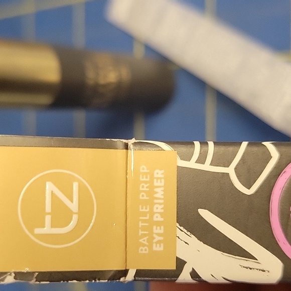 Teeez TZ Suit of Armor Eye Primer - Battle Prep Blank Canvas New In Box 6ml - Picture 3 of 5